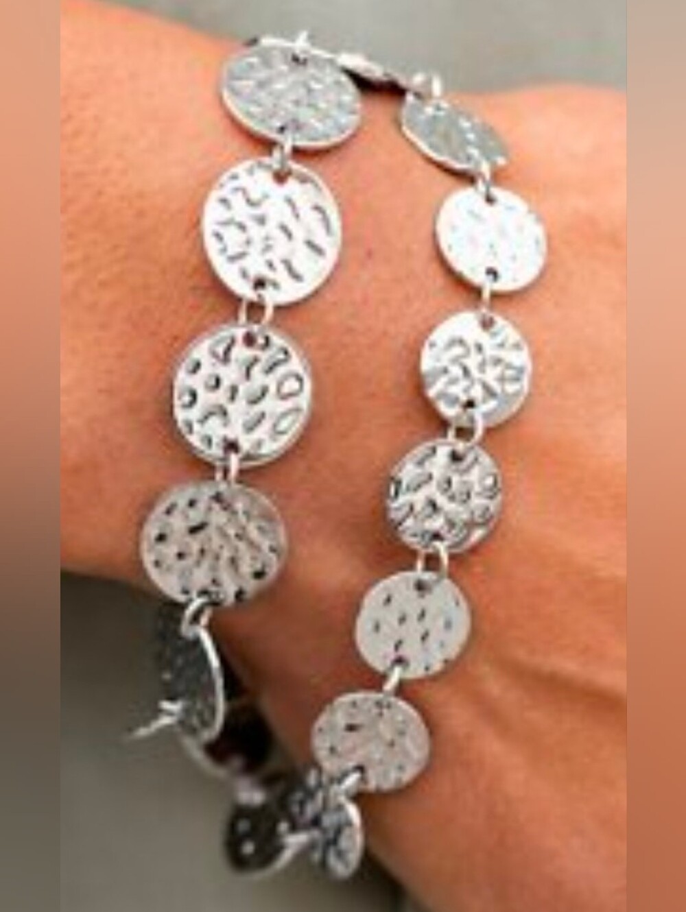 PAPARAZZI ROOTED TO THE SPOTLIGHT BRACELET